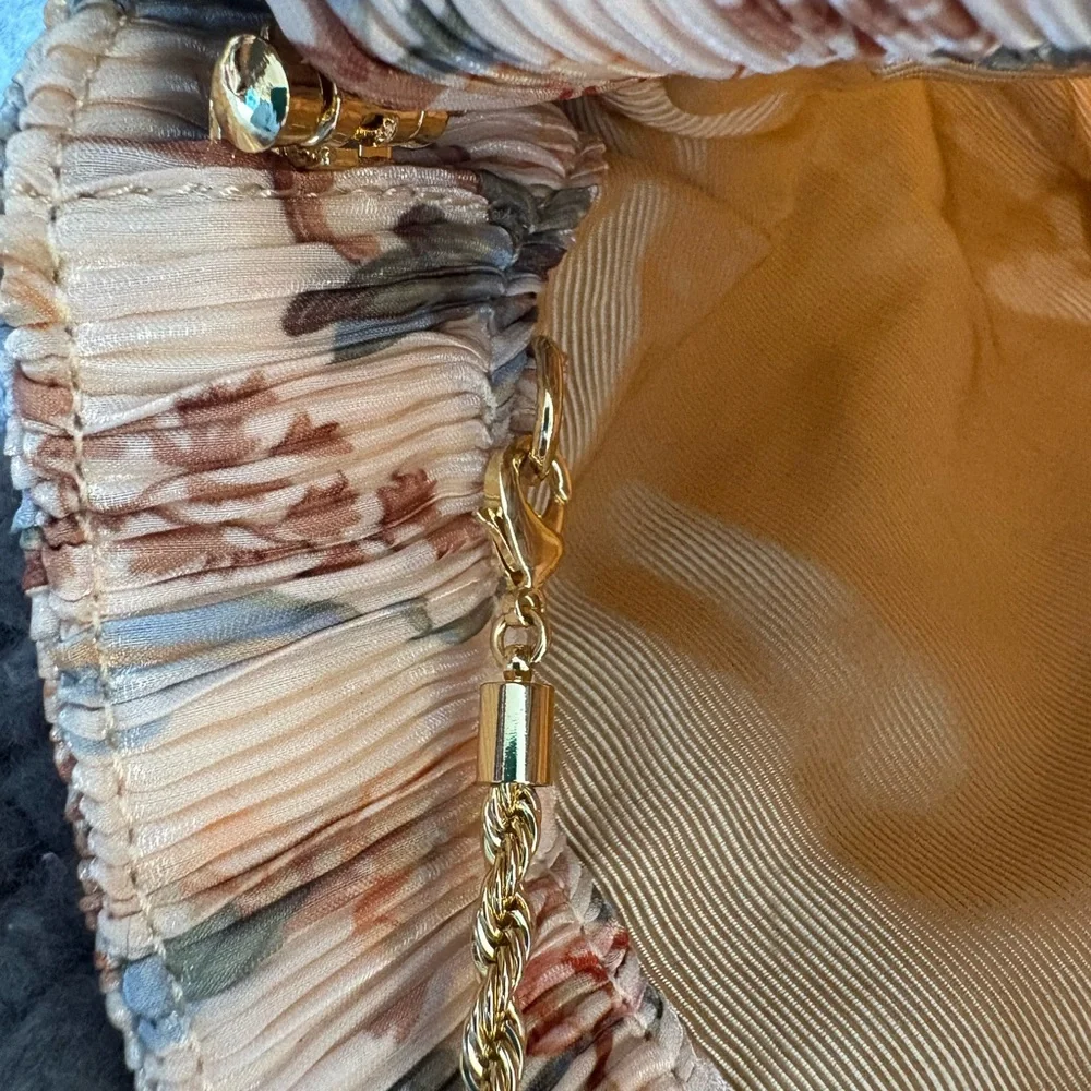 Loeffler Randall Rayne Bow Clutch - Picture 7 of 14